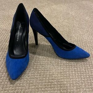 Never Worn Chinese Laundry multi Tone Blue Suede Pump